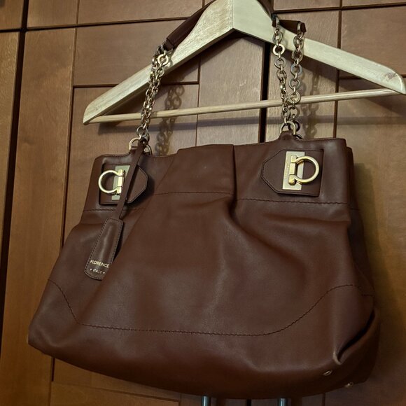 Ferragamo Gancini Brown Leather Shoulder Bag W Gold Hardwear Sz Med $3400 - Picture 14 of 16